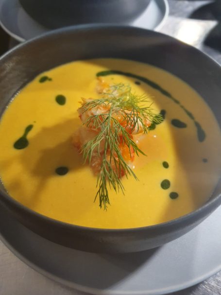 Crème de courge butternut et gambas